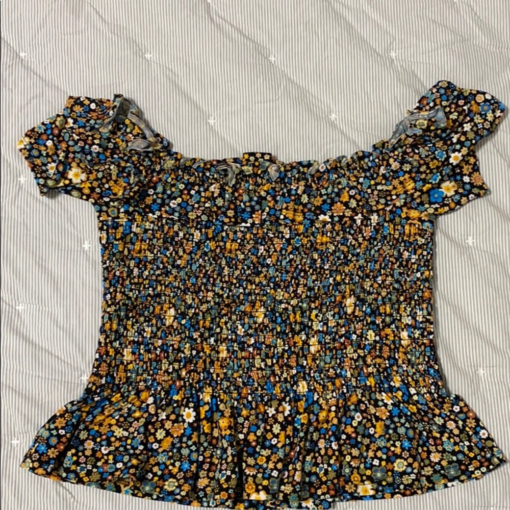 Floral crop shirt